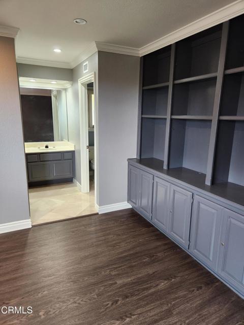 13644 Deering Lane, Moorpark CA: https://media.crmls.org/mediaz/6c26ba2e-dad8-4b69-84a0-daae28f2c5ae.jpg