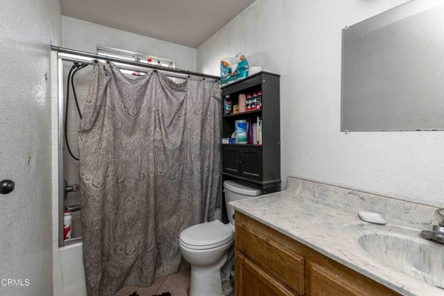 4203 Noella Road, Bakersfield CA: https://media.crmls.org/mediaz/6c297651-bfad-41b2-81ca-1348ce40397c.jpg