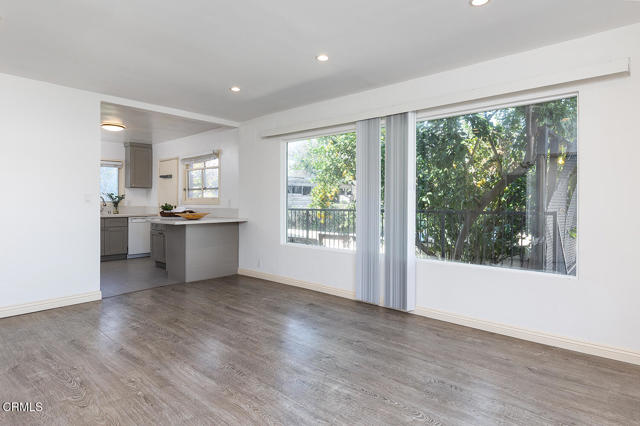 Detail Gallery Image 3 of 16 For 1827 Santa Ynez St #D,  Los Angeles,  CA 90026 - 1 Beds | 1 Baths