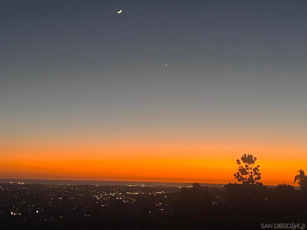 MLS #250029610SD image #40