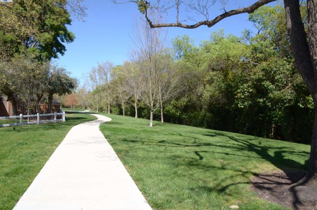1626 Harlan Dr, Danville CA: https://media.crmls.org/mediaz/6c2addbe-d8b7-4bdd-ab15-629aa904339e.jpg