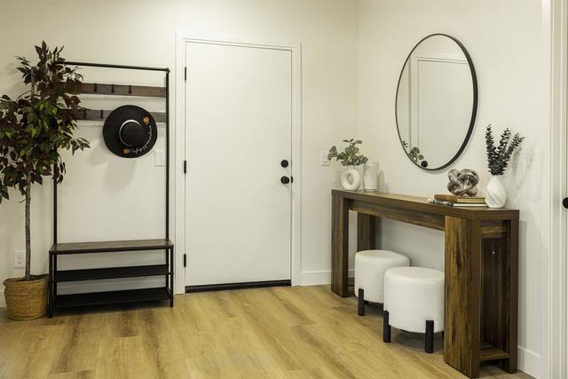 Detail Gallery Image 22 of 26 For 6994 Carthage St, San Diego,  CA 92120 - 4 Beds | 3 Baths