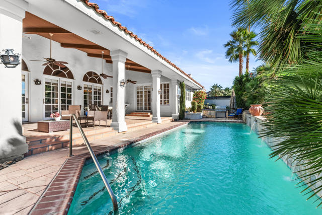 77175 Avenida Arteaga, La Quinta CA: https://media.crmls.org/mediaz/6c2b5842-e311-4a76-9aaf-67d5d7fe1e45.jpg