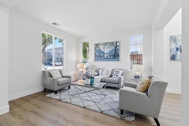 2342 Winchester Loop, Discovery Bay CA: https://media.crmls.org/mediaz/6c2b7328-eec8-4f82-9c9f-a3a6e7403c73.jpg