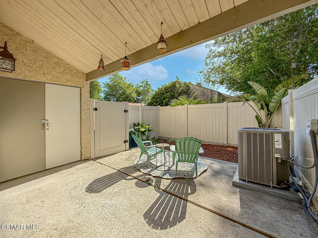 1683 Addax Circle, Ventura CA: https://media.crmls.org/mediaz/6c2c3955-b86f-4890-a60e-be3e285da078.jpg