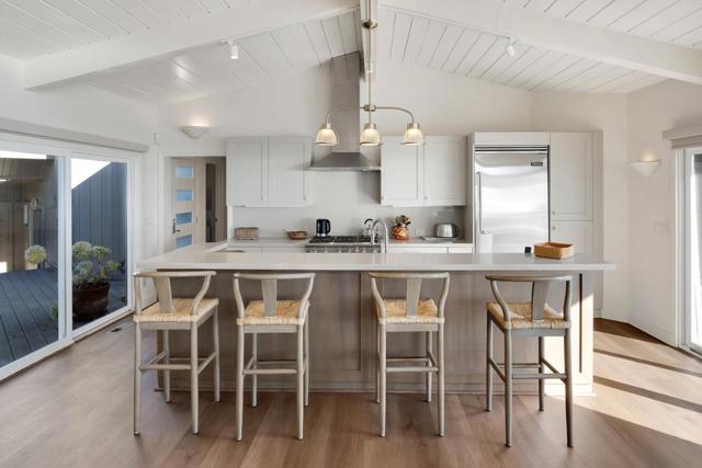 545 Beach Drive, Aptos CA: https://media.crmls.org/mediaz/6c2c410d-7351-479b-9e8d-658d63636fa4.jpg
