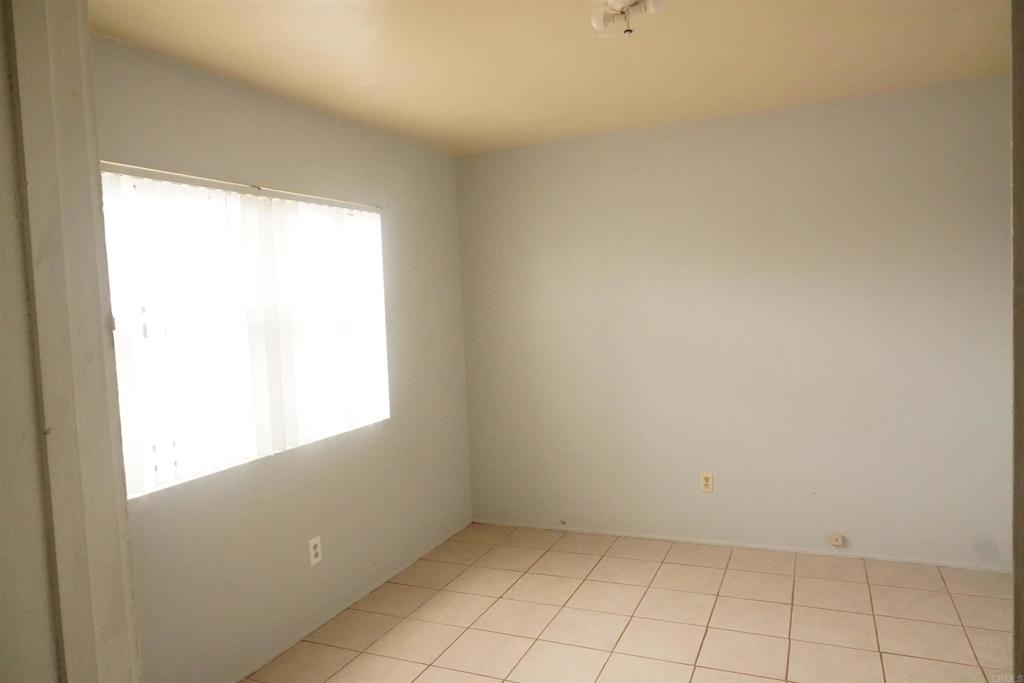 4209 Wilson Avenue - photo 8