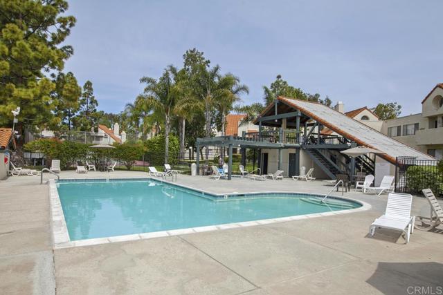 Detail Gallery Image 43 of 46 For 325 N Melrose Dr #a,  Vista,  CA 92083 - 2 Beds | 2 Baths