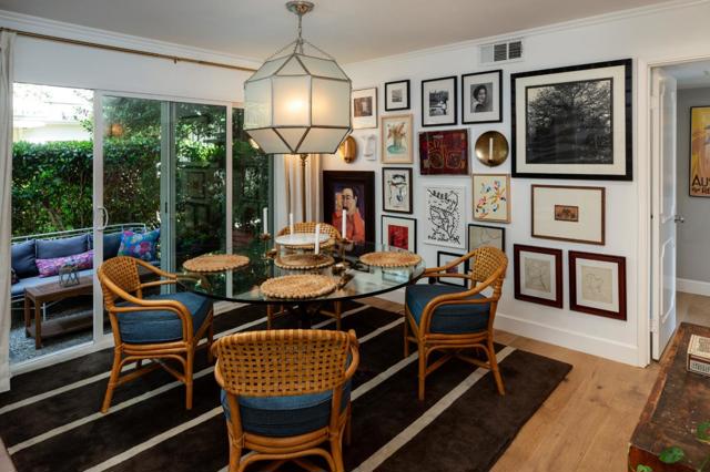 445 Oak Grove Avenue, Menlo Park CA: https://media.crmls.org/mediaz/6c2da166-bc0e-4b7e-ae2a-59fc0147f72b.jpg