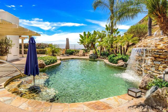 Image 2 of 39 For 7056 Del Cerro Boulevard