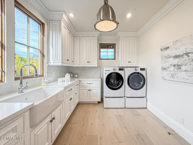 25877 Shady Oak Lane, Valencia CA: https://media.crmls.org/mediaz/6c2f32e2-4be9-468d-80f2-bec00c900a54.jpg