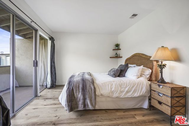 6216 Tapia Drive, Malibu CA: https://media.crmls.org/mediaz/6c307163-daaa-47a3-83a0-67fc2ea07ada.jpg
