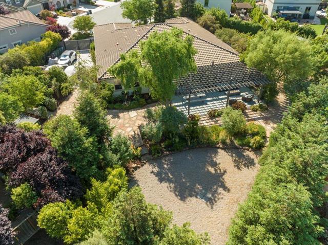 17370 Cesena Court, Morgan Hill CA: https://media.crmls.org/mediaz/6c30f7e8-f70f-4124-8df4-1ea6dab9335d.jpg