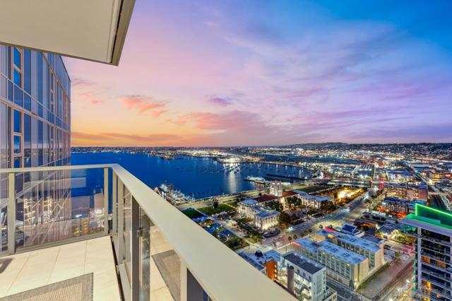 1388 Kettner Blvd, San Diego CA: https://media.crmls.org/mediaz/6c325094-caee-4d26-a037-b7e90ce1e797.jpg