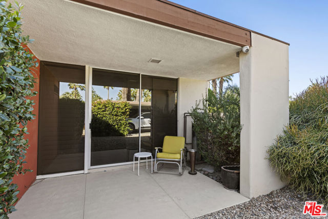 6 Cody Court, Rancho Mirage CA: https://media.crmls.org/mediaz/6c328b06-952a-4740-af32-963bb762757e.jpg