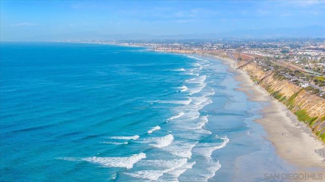 7232 Santa Barbara Street, Carlsbad CA: https://media.crmls.org/mediaz/6c32cc67-268e-4680-b339-ffe2eca913f2.jpg