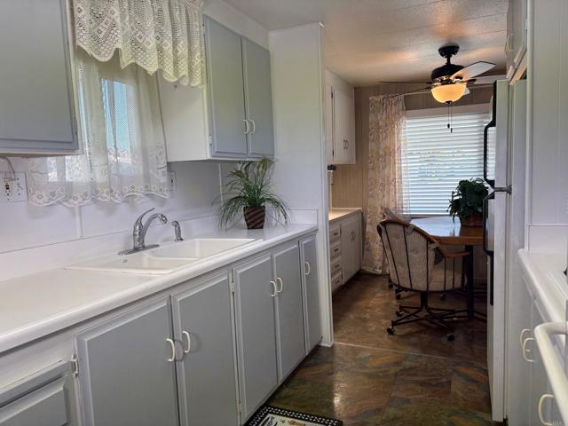 Detail Gallery Image 6 of 25 For 1174 E Main St. #113,  El Cajon,  CA 92021 - 2 Beds | 1 Baths