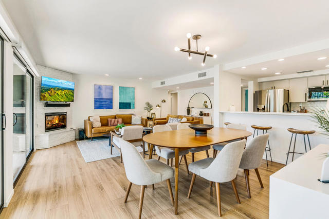 73879 Club Circle Dr, Palm Desert CA: https://media.crmls.org/mediaz/6c338496-3e20-4b02-86c8-1cfa738c161d.jpg