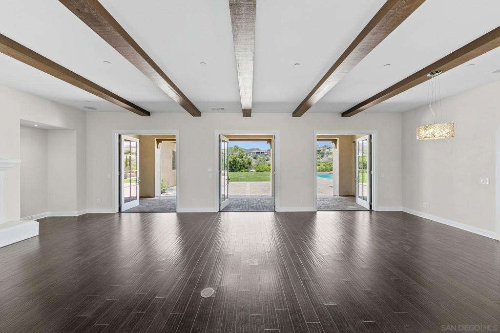 8306 The Landing Way - photo 9