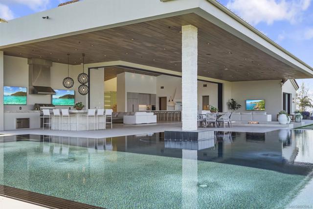 Image 43 of 52 For 5516 La Crescenta