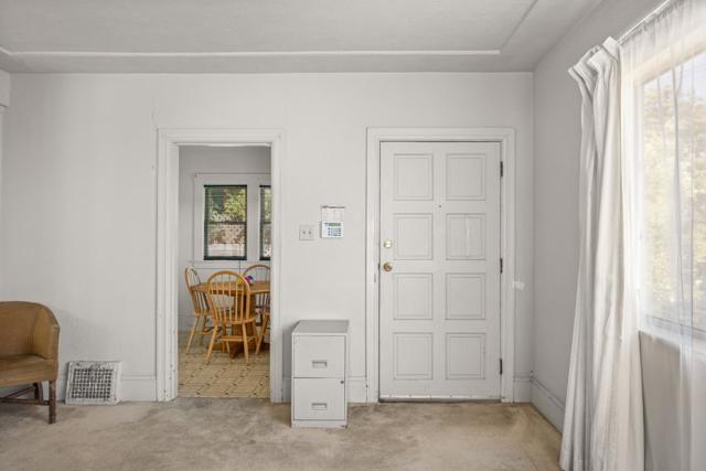 3121 Monticello Avenue, Oakland CA: https://media.crmls.org/mediaz/6c34e571-908f-4db4-8f60-7f38f34c3821.jpg