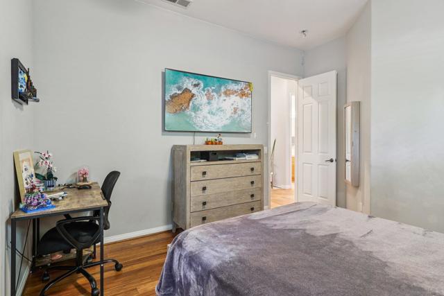 1648 Brady Cir, Carlsbad CA: https://media.crmls.org/mediaz/6c356533-75e4-474e-9feb-a758b8093df5.jpg