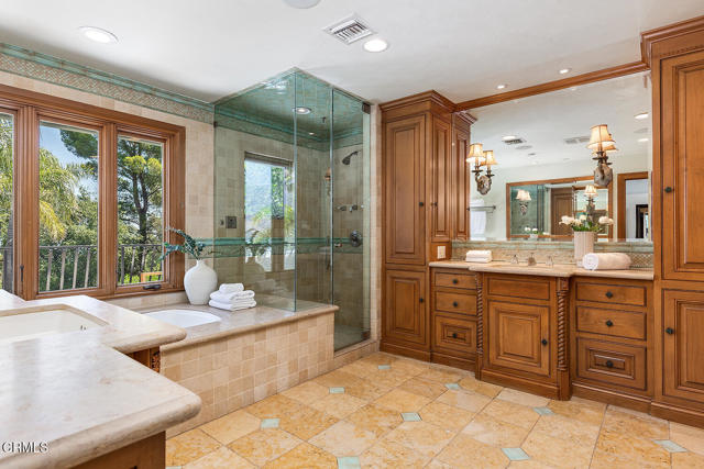 Detail Gallery Image 52 of 73 For 420 Inverness Dr, La Canada Flintridge,  CA 91011 - 6 Beds | 5/1 Baths