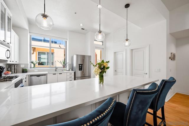 465 S Cleveland St, Oceanside CA: https://media.crmls.org/mediaz/6c37472e-86ef-4a7e-9d8f-28fc62f4520a.jpg