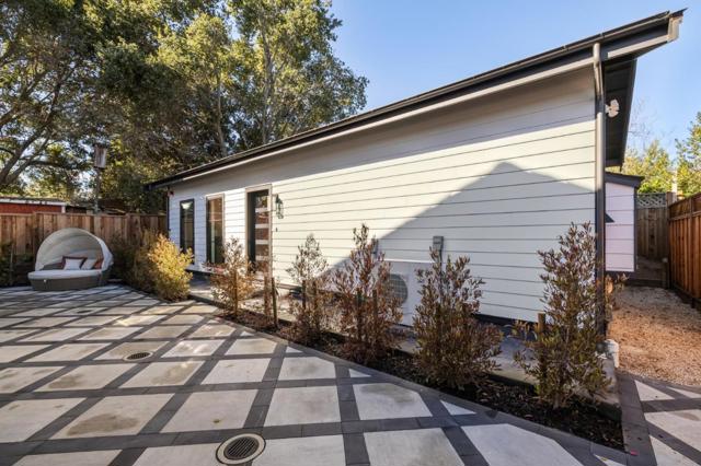 2018 Sand Hill Road, Menlo Park CA: https://media.crmls.org/mediaz/6c3755b0-ff12-4517-bda4-ddc7116e4398.jpg