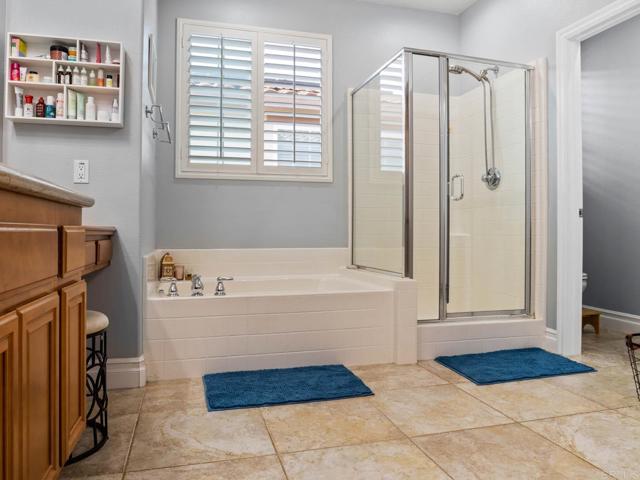 1176 Parkview Drive, Oceanside CA: https://media.crmls.org/mediaz/6c385b4e-a3c7-414b-9a84-47995e115901.jpg