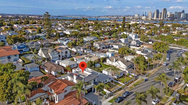 440 Pomona Avenue, Coronado CA: https://media.crmls.org/mediaz/6c38690d-04c5-48a3-a01b-088460d30385.jpg