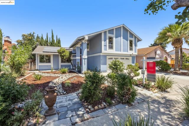 4943 Rice DR, San Jose CA: https://media.crmls.org/mediaz/6c38927e-82fe-4605-8d76-4976d8a0c248.jpg