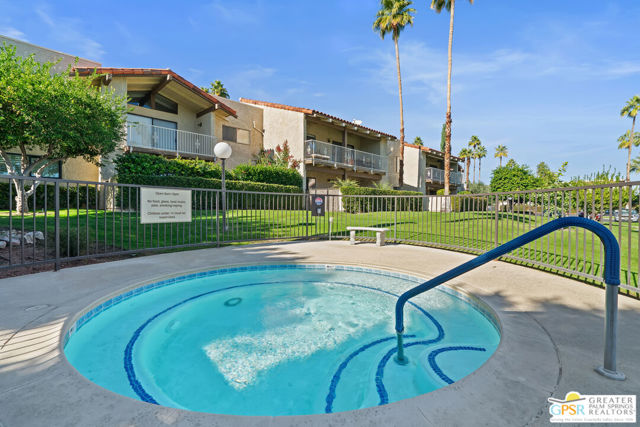 2180 S Palm Canyon Drive, Palm Springs CA: https://media.crmls.org/mediaz/6c38a527-8fb8-414c-a411-993ea00890a2.jpg