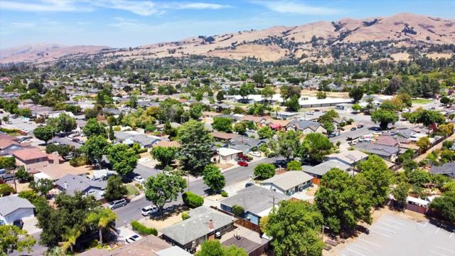 14202 Lucian Avenue, San Jose CA: https://media.crmls.org/mediaz/6c38af66-41b3-431a-813a-0fe3d975041b.jpg