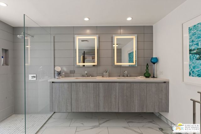 1279 S Driftwood Drive, Palm Springs, CA 92264