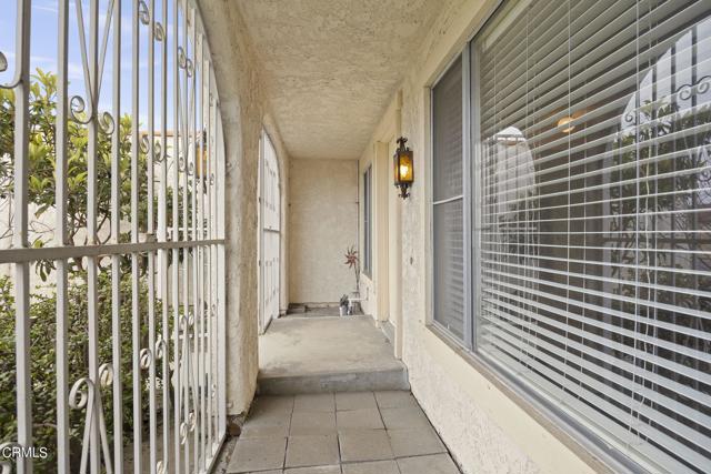 Detail Gallery Image 6 of 39 For 1210 Magnolia Ave, Oxnard,  CA 93030 - 4 Beds | 2 Baths