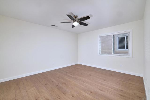 339 La Purisma Way, Oceanside CA: https://media.crmls.org/mediaz/6c3ae505-f7bc-4ca5-9382-853671158e47.jpg