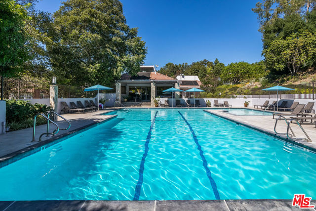 2870 Angelo Drive, Los Angeles CA: https://media.crmls.org/mediaz/6c3b7665-0d0d-4b1d-b8da-00be6c291275.jpg