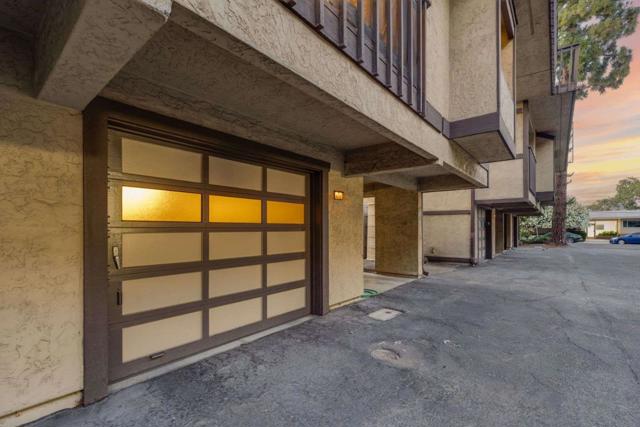 1122 Brewster Avenue, Redwood City CA: https://media.crmls.org/mediaz/6c3c6e51-12fa-4ade-86b9-bf0039ee6468.jpg