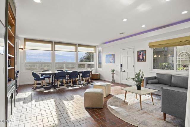 3541 Ocean Drive, Oxnard CA: https://media.crmls.org/mediaz/6c3c81dd-1a69-49e7-a73f-39dd47757c9c.jpg