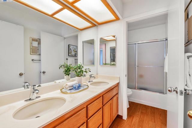 840 Menay Dr, Tracy CA: https://media.crmls.org/mediaz/6c3cb5f9-b9c4-4b5b-9360-46c7aa6c58f1.jpg