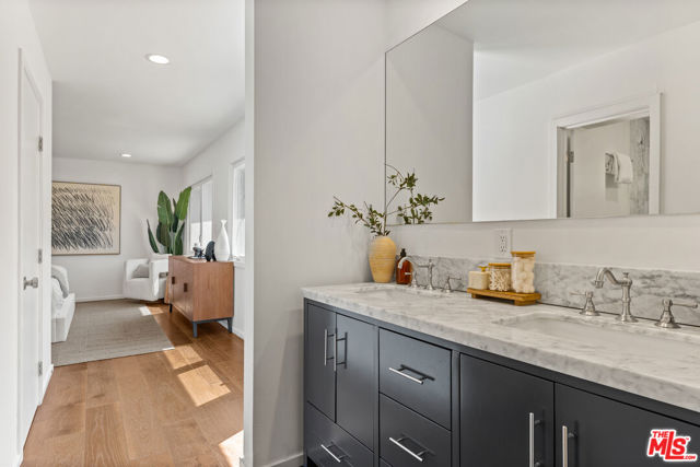 5821 W 75TH Street, Los Angeles CA: https://media.crmls.org/mediaz/6c3d2c99-dabb-4a78-8e86-6a88506da3ab.jpg