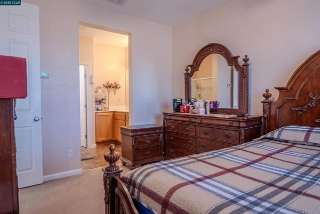 7519 Georgica Way, Sacramento CA: https://media.crmls.org/mediaz/6c3e8c62-20ba-46d1-9d71-ed5c4bb3ad61.jpg