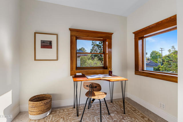 1954 Primrose Avenue, South Pasadena CA: https://media.crmls.org/mediaz/6c3eced8-f6ed-4067-b559-f13894d0aeeb.jpg