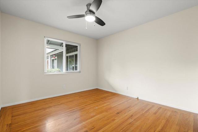 220 Loreto Street, Mountain View CA: https://media.crmls.org/mediaz/6c3ed3b0-67eb-4e4b-84f0-5a9554ce7543.jpg