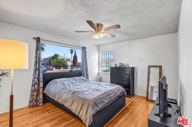 1616 W 108th Street, Los Angeles CA: https://media.crmls.org/mediaz/6c3f4f99-a092-4f62-9559-f2d282e3ea1a.jpg