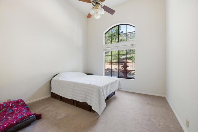 Detail Gallery Image 12 of 49 For 17345 Iron Mountain Dr, Poway,  CA 92064 - 4 Beds | 3/1 Baths