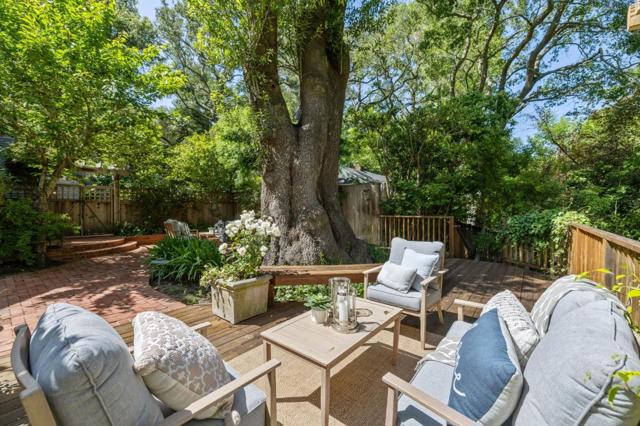 807 Crystal Springs Road, Hillsborough CA: https://media.crmls.org/mediaz/6c417581-d4bf-40b8-9a5b-4d3cc8c559e8.jpg