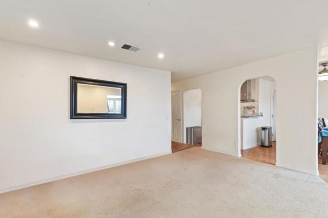 1138 Manzanita Drive, Pacifica CA: https://media.crmls.org/mediaz/6c4184c6-73ef-4e31-8acf-a7587bd95ae5.jpg