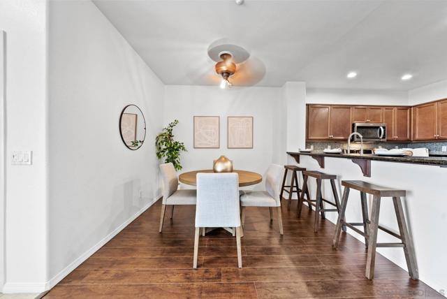 5439 Soho View Ter, San Diego CA: https://media.crmls.org/mediaz/6c42a306-31b3-4d0d-a2f5-10260f9d36be.jpg